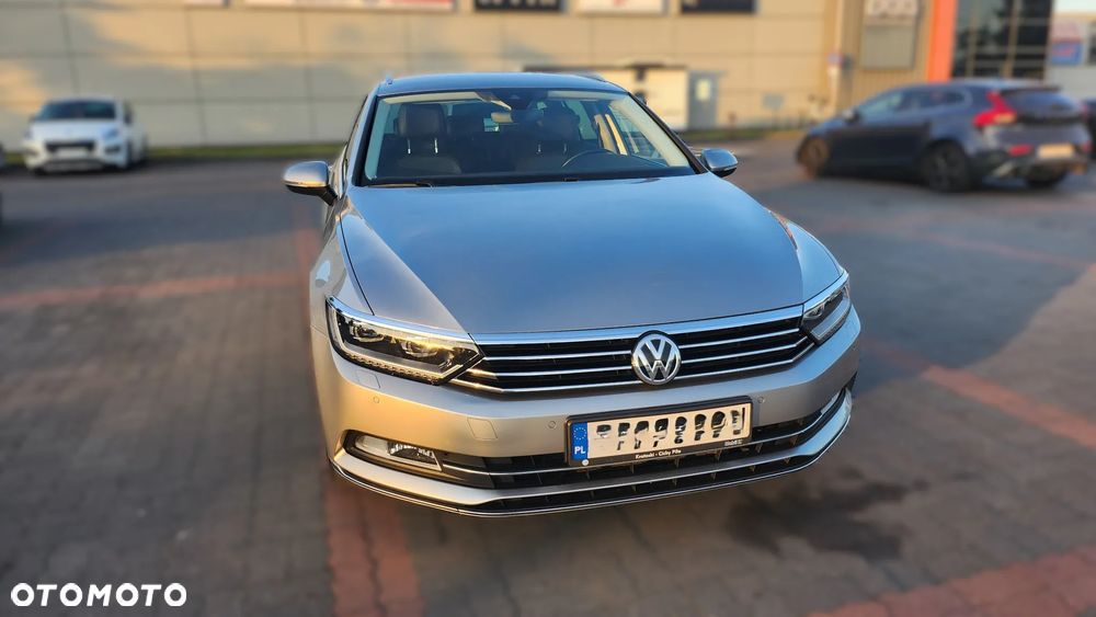 Volkswagen Passat - 2