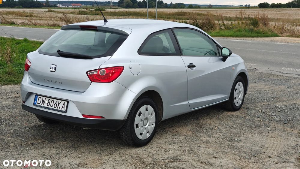 Seat Ibiza SC 1.4 16V Reference - 3