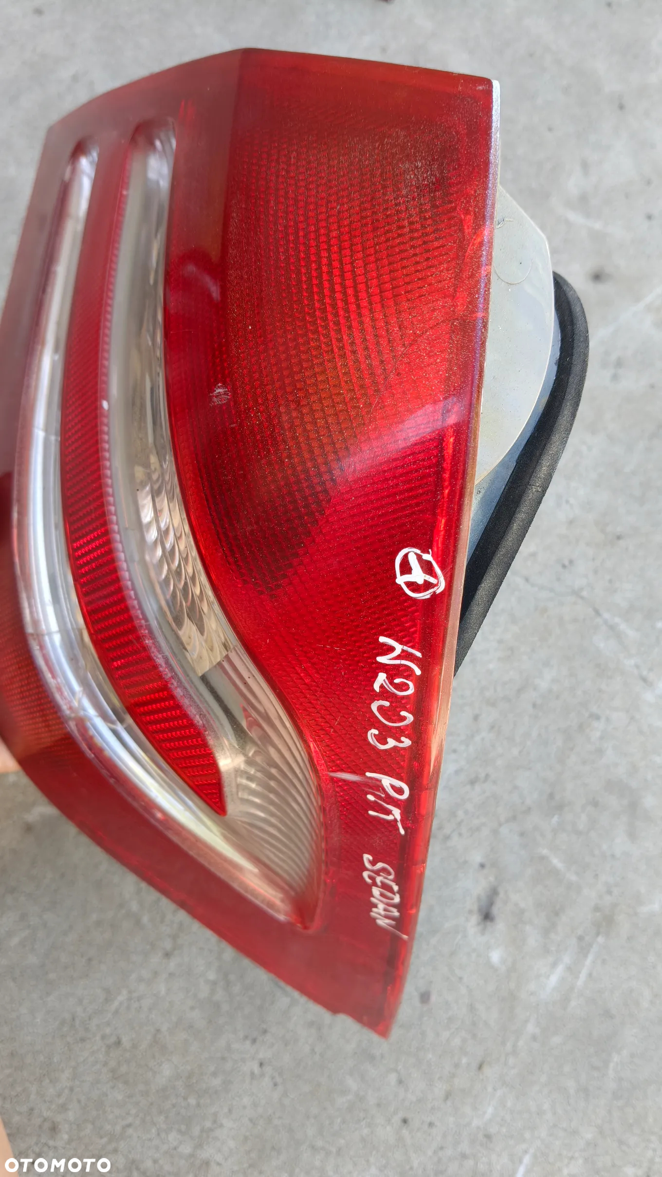 Lampa Mercedes w203 sedan lewy prawy tył - 12