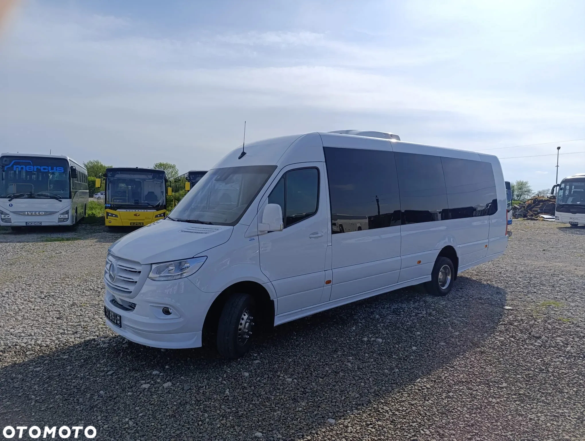 Mercedes-Benz Sprinter 517 - 11