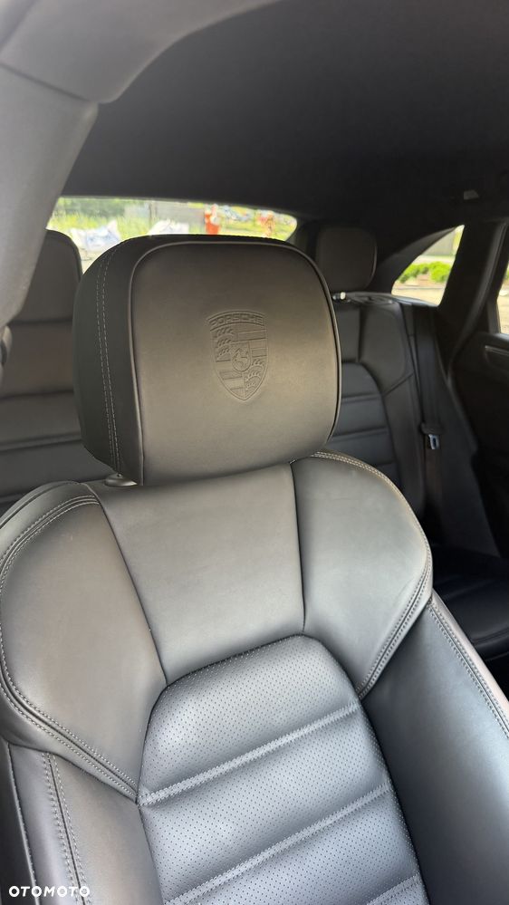 Porsche Macan T - 8