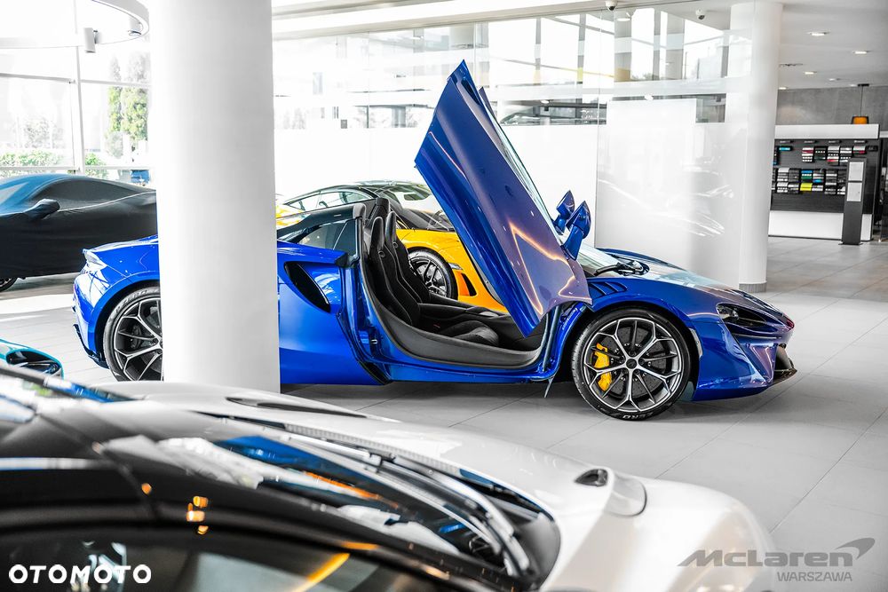 McLaren Artura - 9