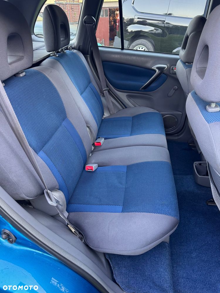 Toyota RAV4 2.0 VVT-i 4x4 - 6
