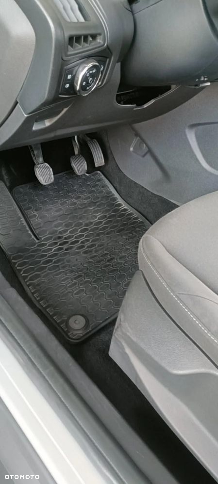 Ford Focus - 16