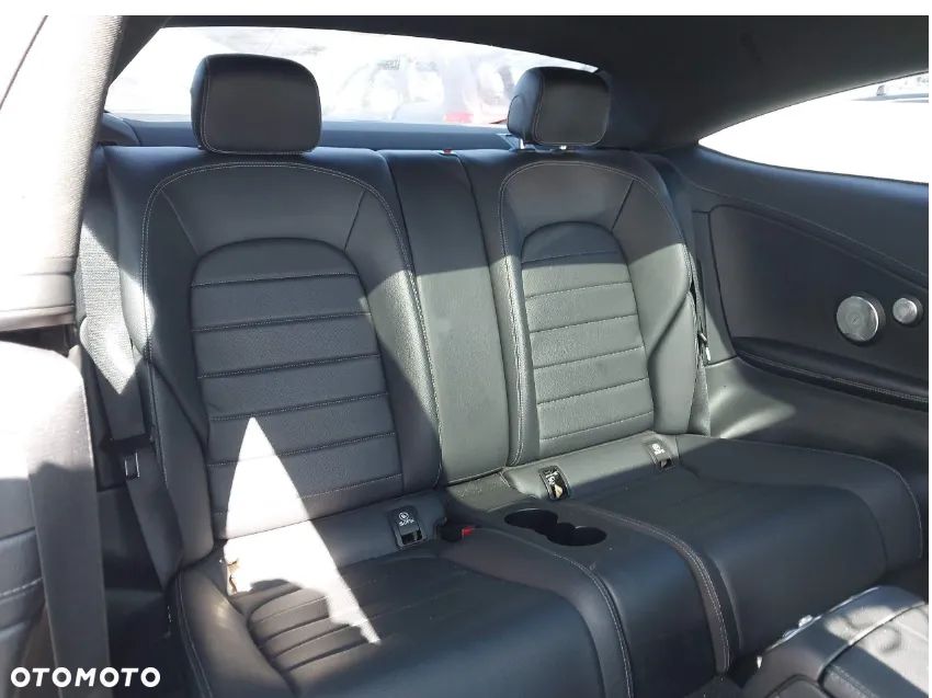 Mercedes-Benz Klasa C 300 7G-TRONIC - 8