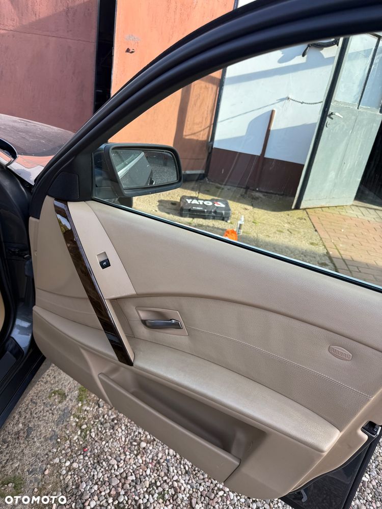 BMW Seria 5 530xd - 31