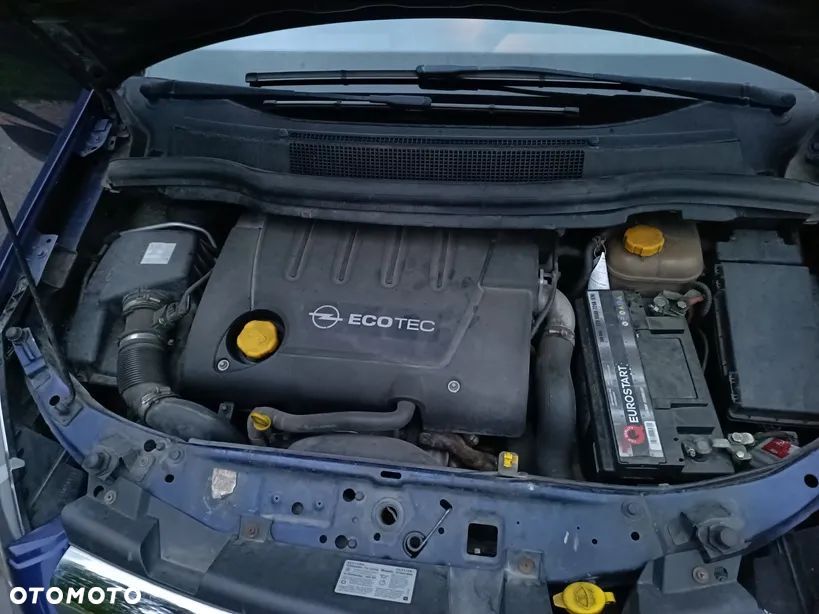 Opel Zafira - 8