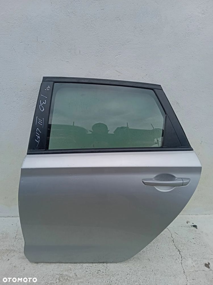 HYUNDAI I30 III LIFT- DRZWI TYLNE TYŁ - 4