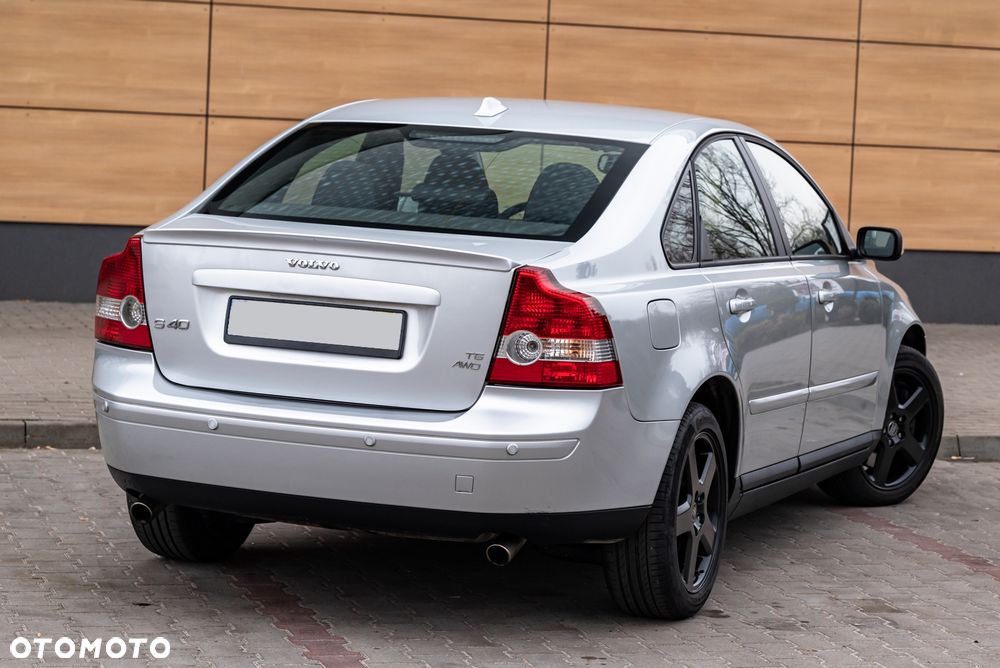 Volvo S40 T5 Momentum - 17