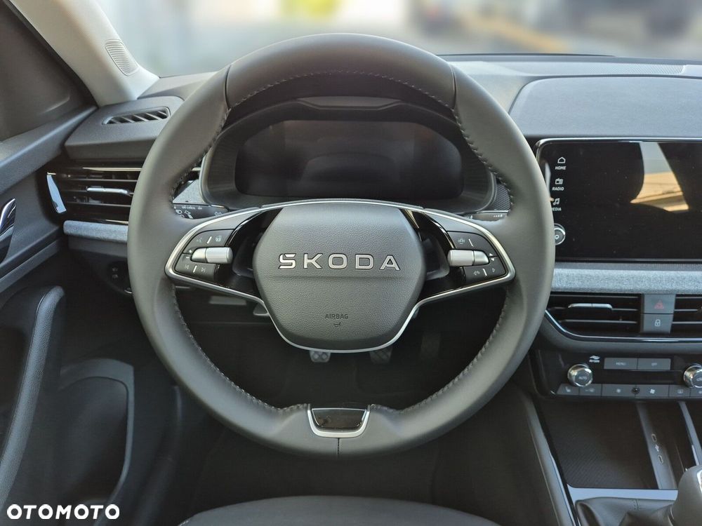 Skoda Kamiq 1.0 TSI Drive - 35
