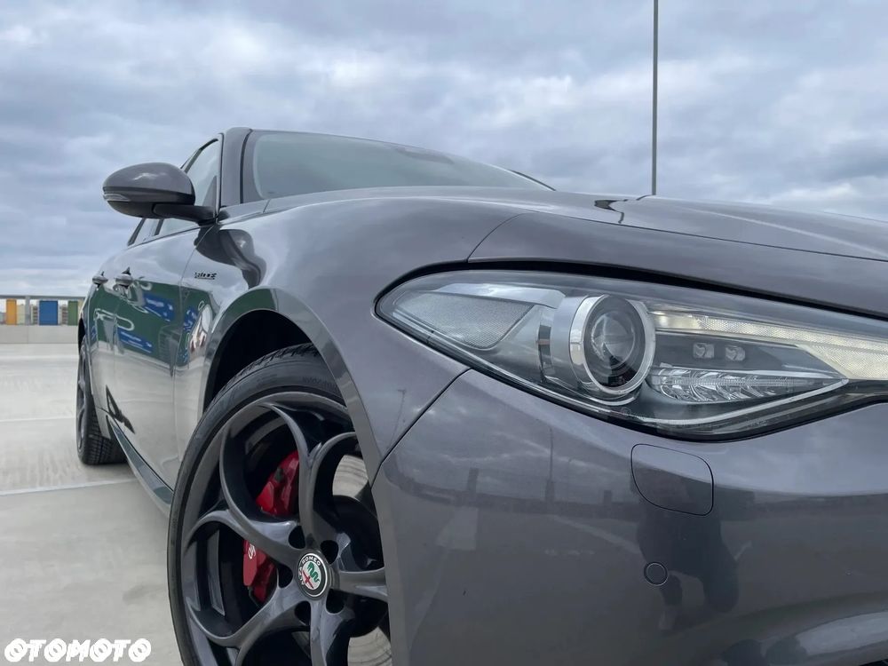Alfa Romeo Giulia 2.0 Turbo Veloce Q4 - 16