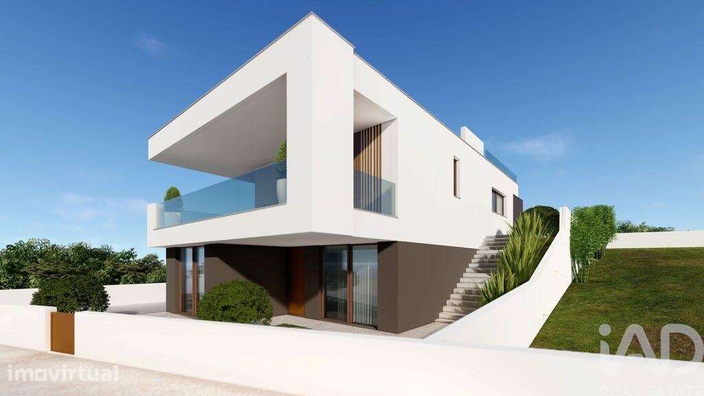 Casa T3 em Tornada e Salir do Porto de 211,00 m2 - Grande imagem: 3/8