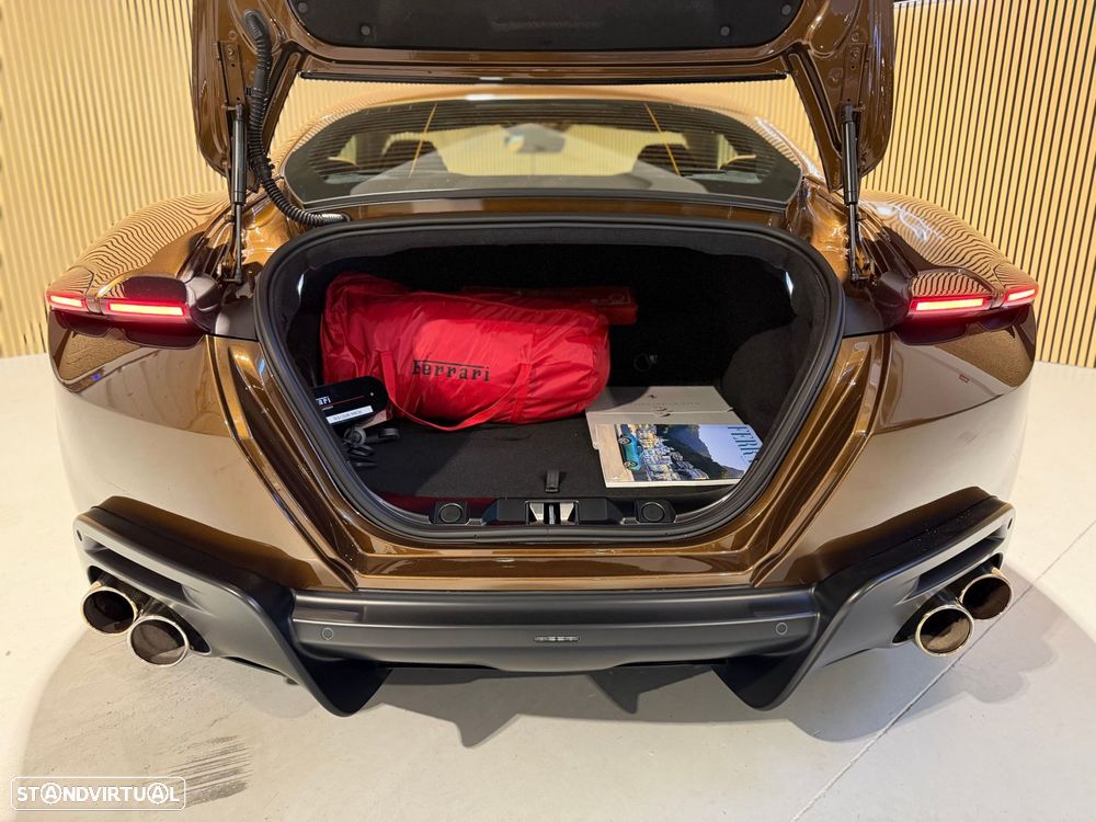 Ferrari Roma 3.9 Twin-Turbo V8 - 26