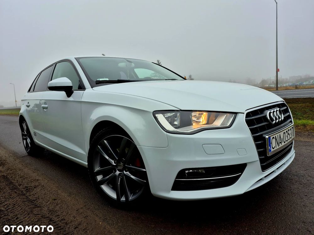 Audi A3 Sportback - 1