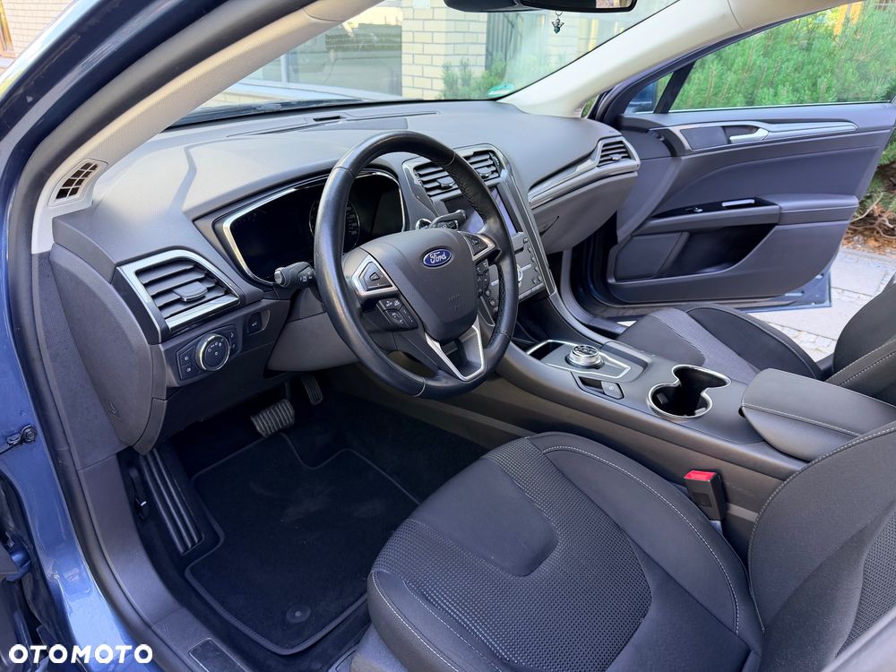 Ford Mondeo - 22