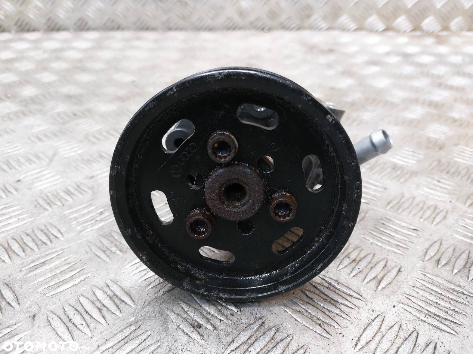 POMPA WSPOMAGANIA AUDI A4 B8 2.0 TDI 8K0145154H - 2