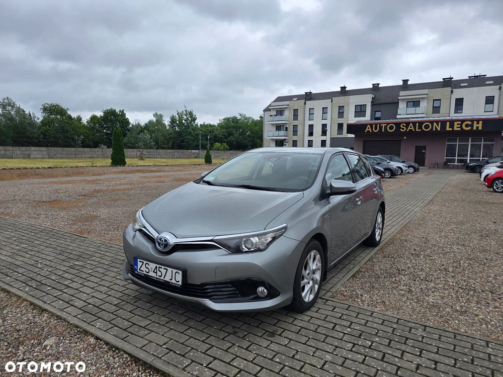 Toyota Auris Hybrid 135 Premium - 1