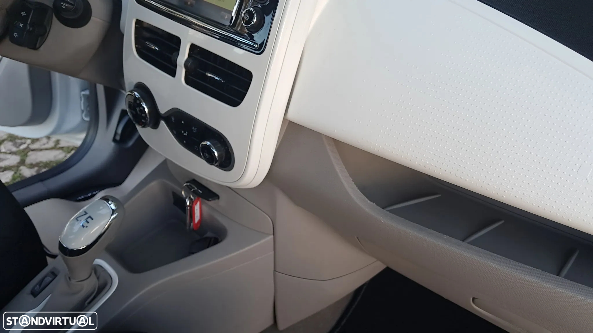 Renault Zoe (c/ Bateria) Life 40 - 18