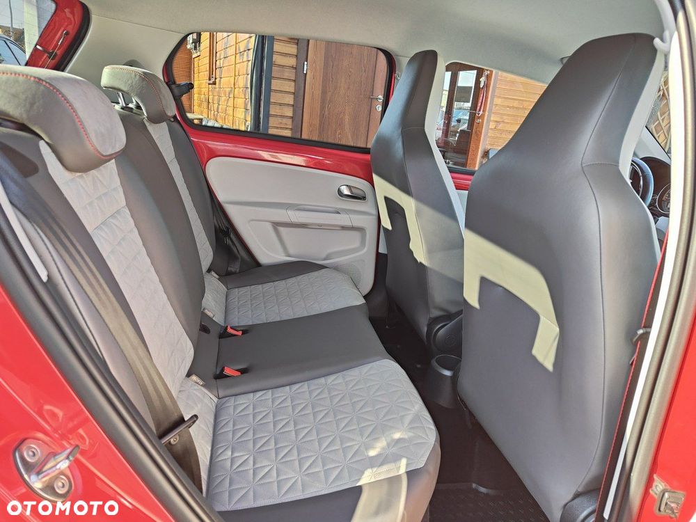 Volkswagen up! 1.0 Beats - 22