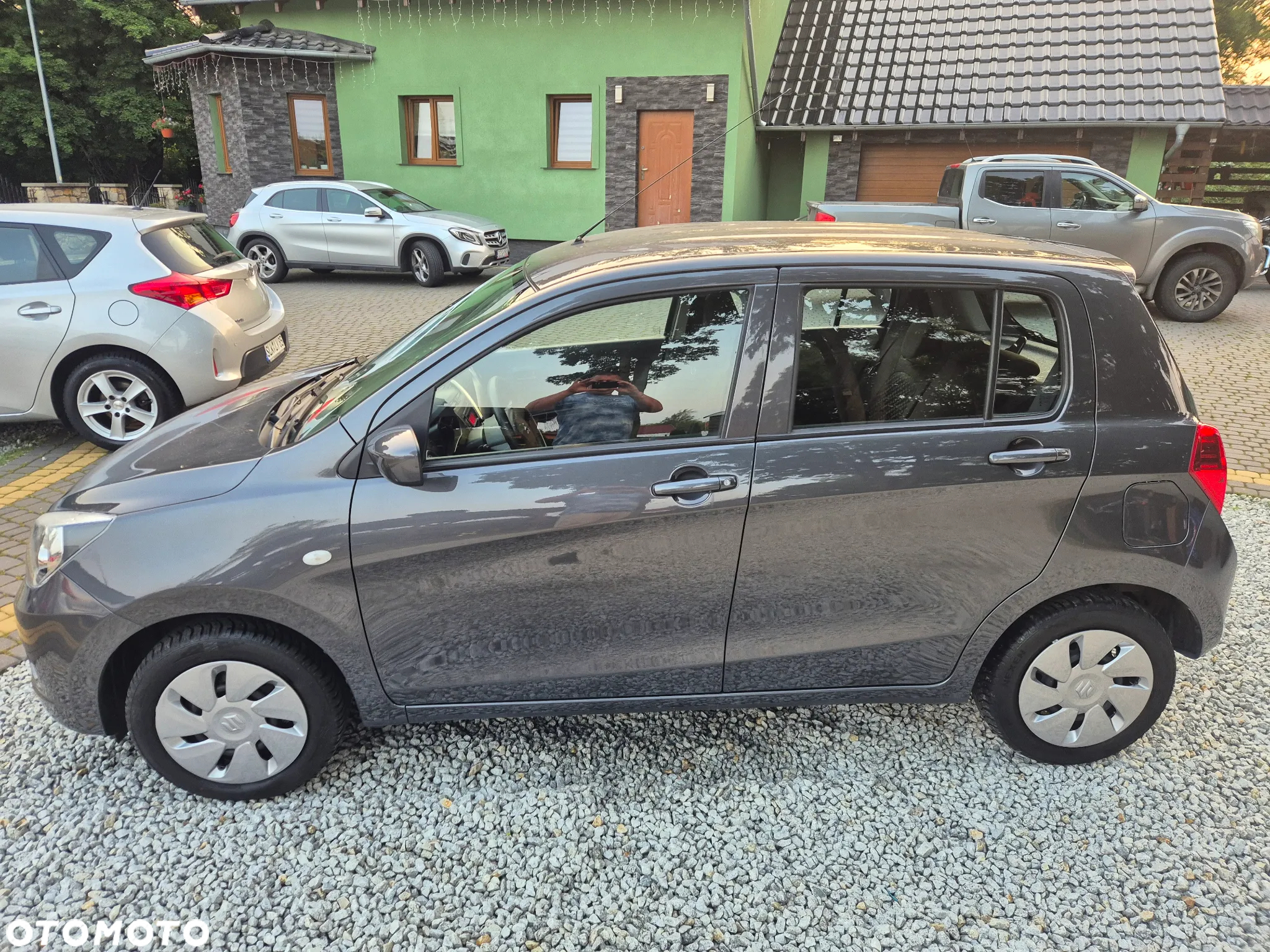 Suzuki Celerio 1.0 Comfort AGS - 3