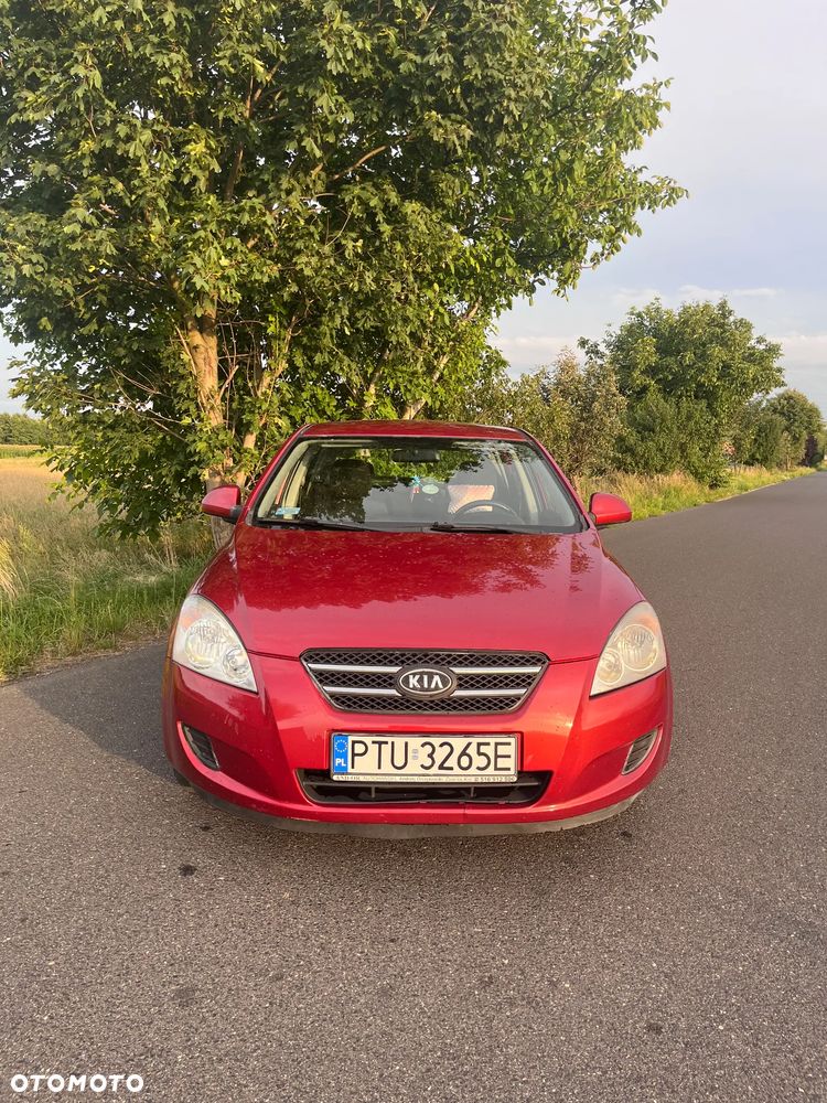 Kia Ceed - 3