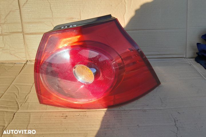 Lampa / Tripla stop dreapta pe aripa Volkswagen VW Golf 5 [2003 - 200 - 1