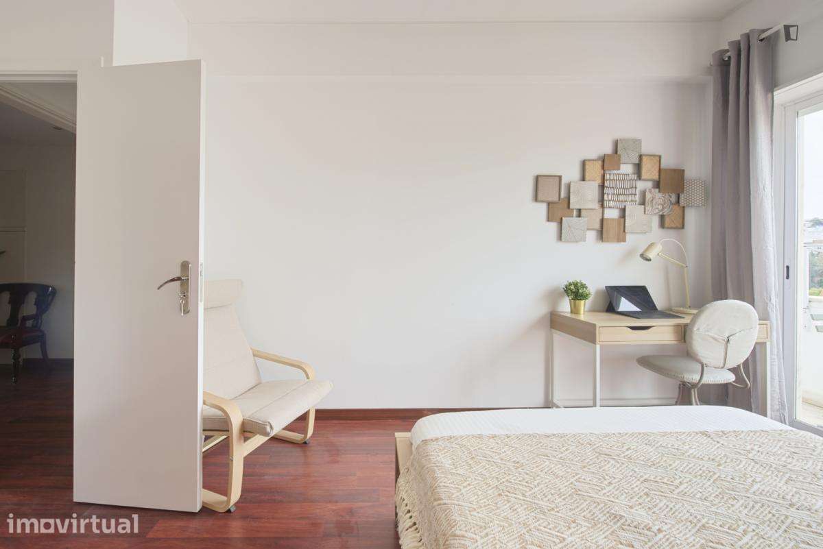 Quarto - localizado em Entrecampos Lisbon - Grande imagem: 3/38