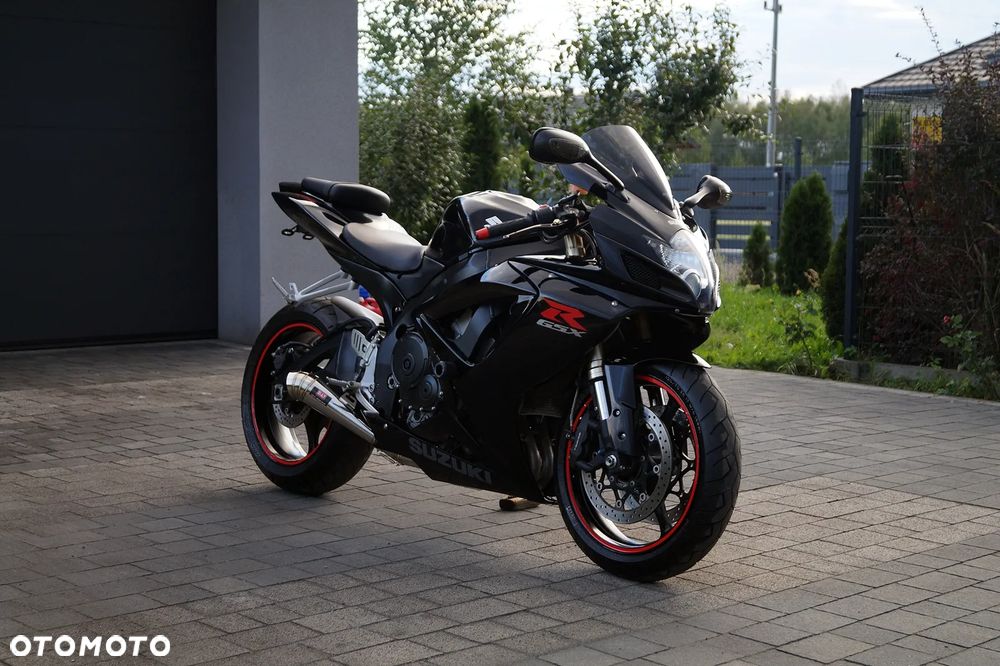 Suzuki GSX-R - 4