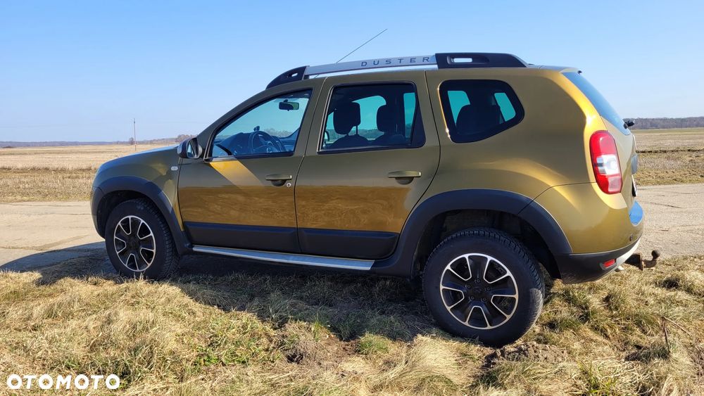 Dacia Duster 1.6 SCe Urban Explorer S&S - 10