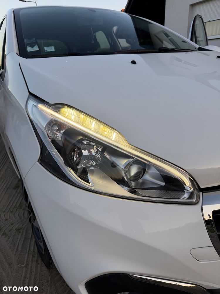 Peugeot 208 Blue-HDi 100 Stop&Start Active - 14
