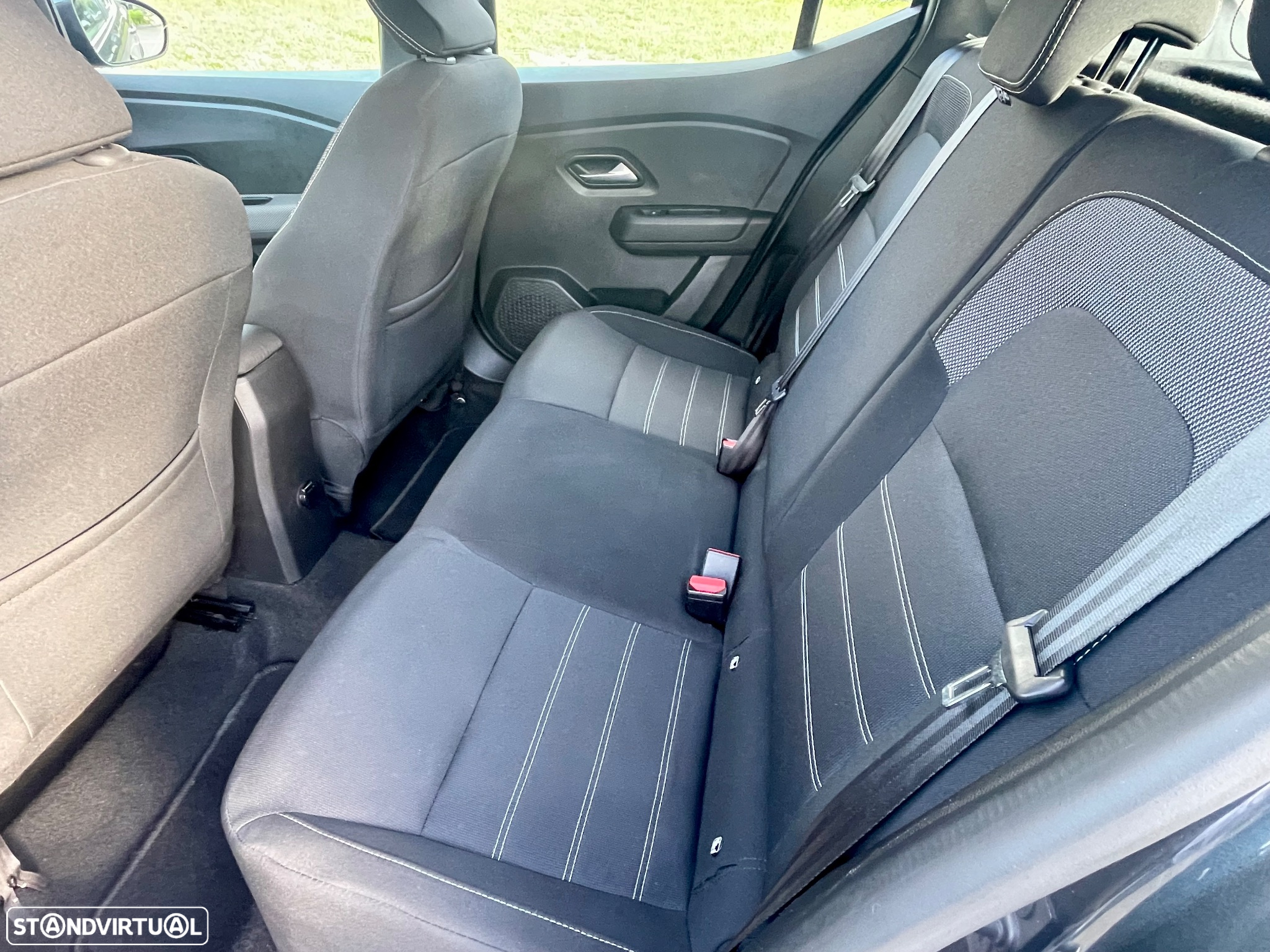 Dacia Sandero 1.0 TCe Comfort - 10