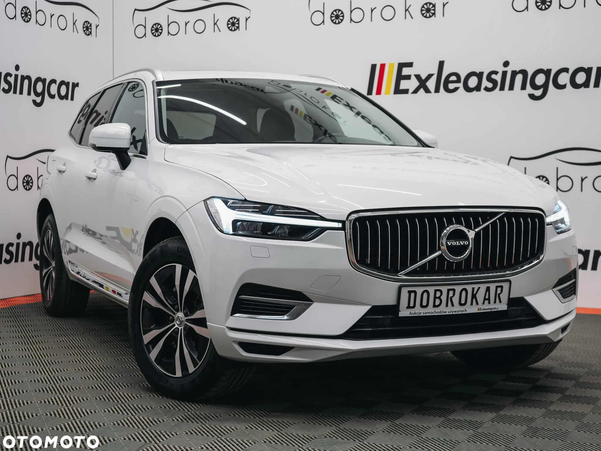 Volvo XC 60 T6 AWD Plug-In Hybrid Inscription - 2