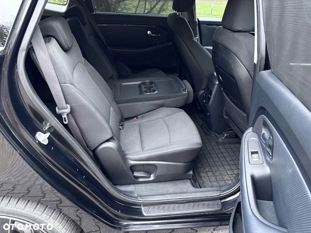 Kia Carens 1.6 GDI Edition 7 - 10