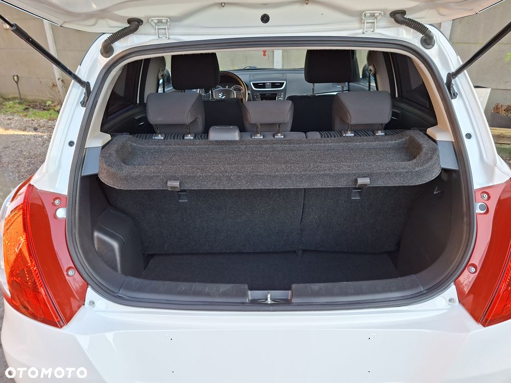 Suzuki Swift - 15