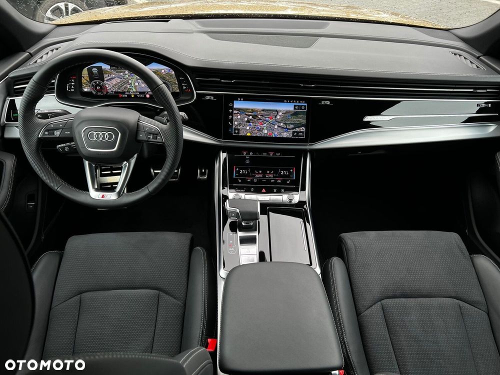 Audi Q8 - 12