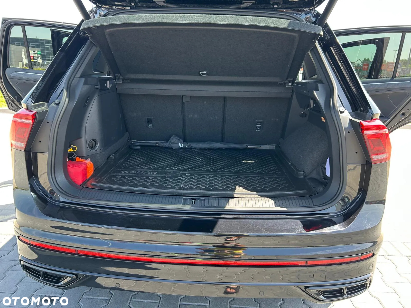 Volkswagen Tiguan - 16