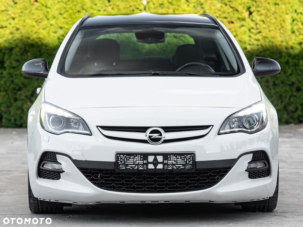 Opel Astra 1.6 T SIDI Cosmo S&S - 4