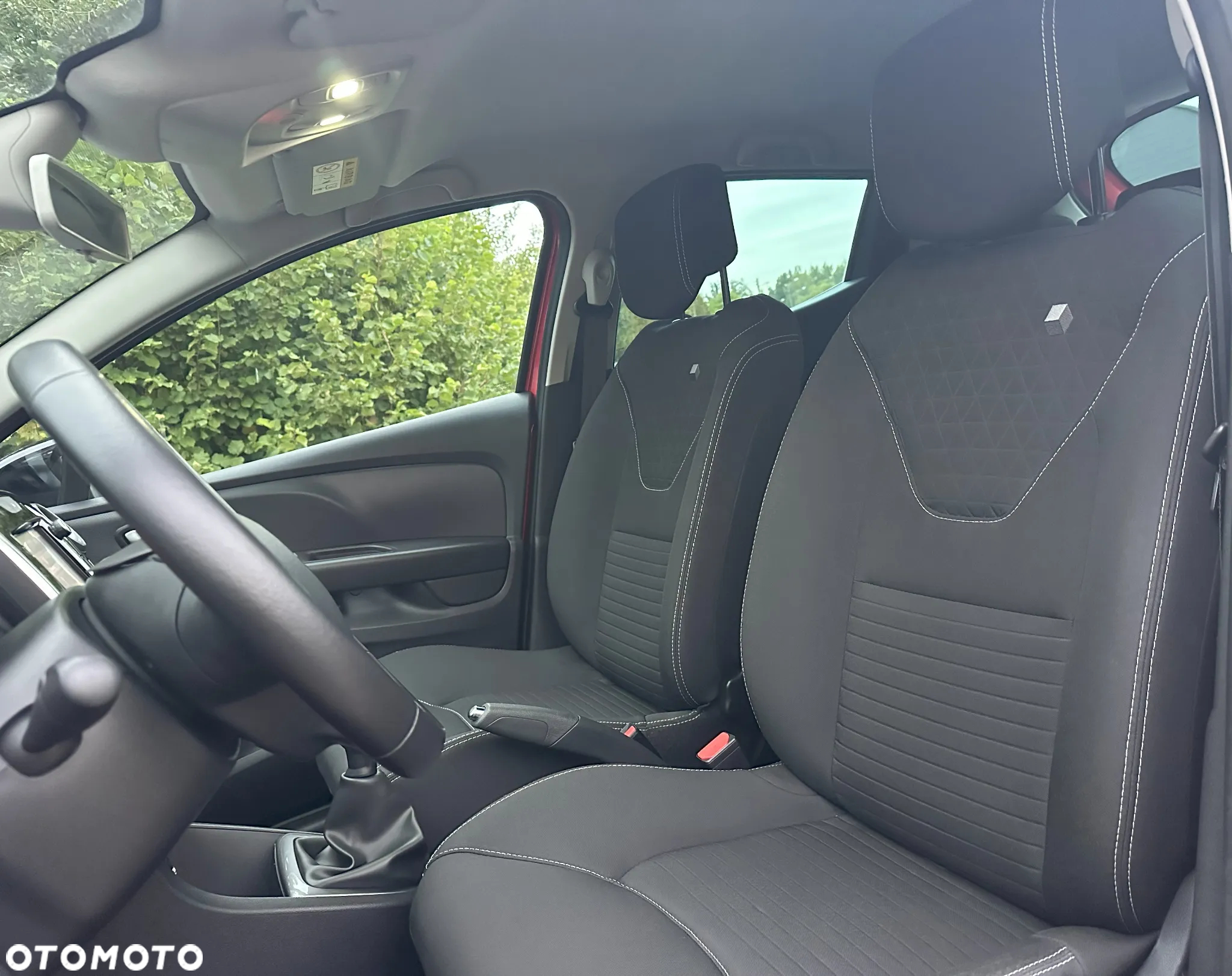 Renault Clio 1.2 16V Limited EU6 - 14