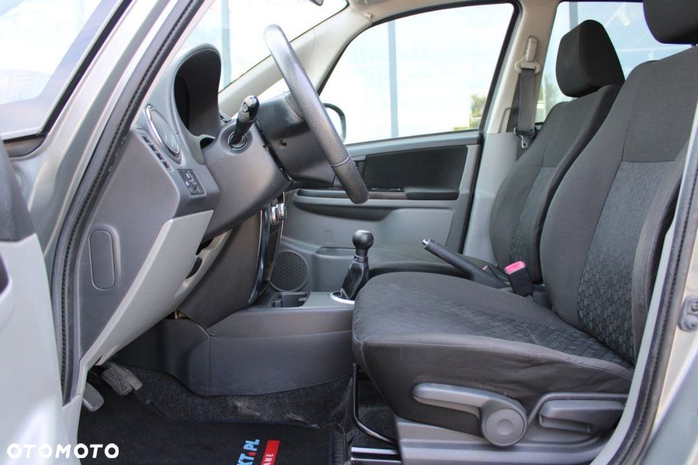 Suzuki SX4 - 24