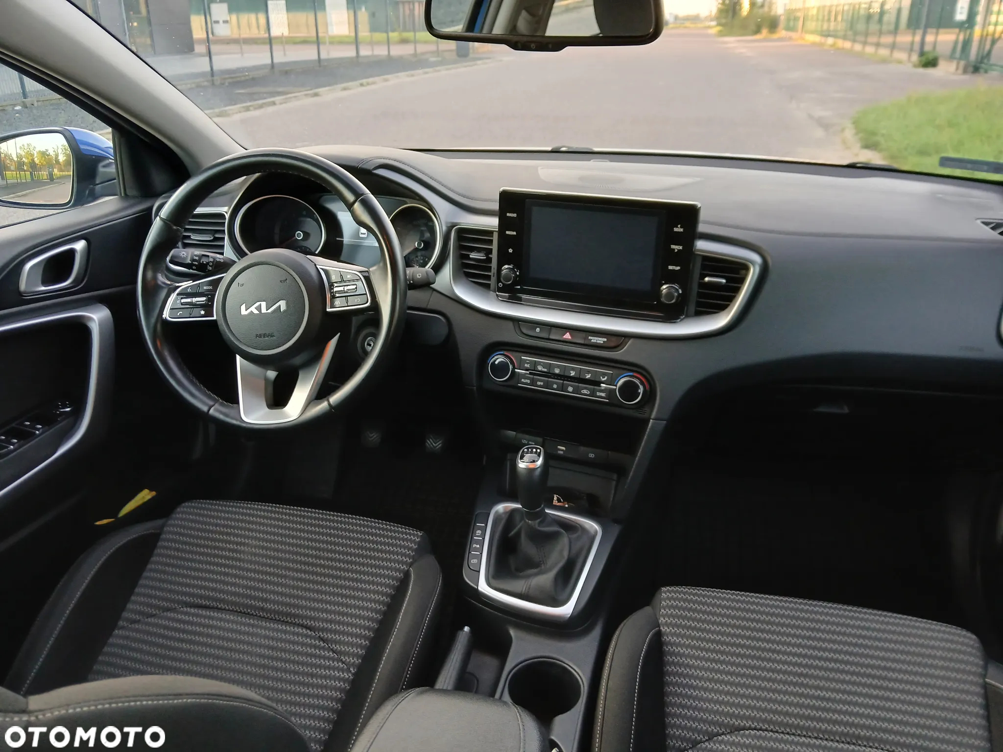 Kia Ceed 1.5 T-GDI M - 12