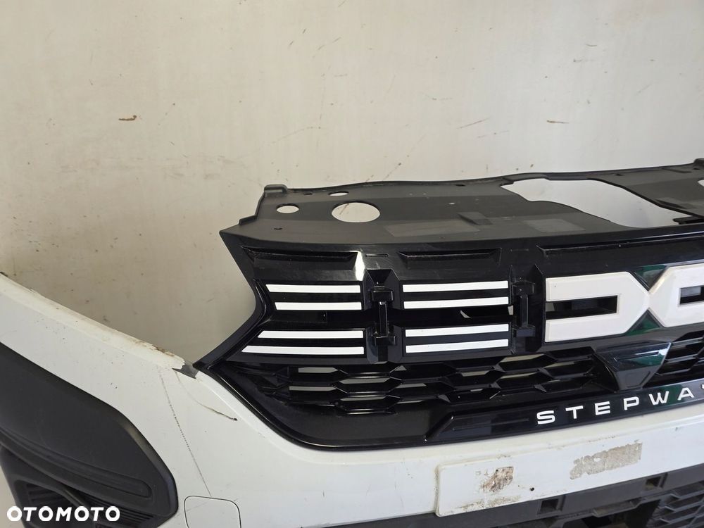 Zderzak przód DACIA Jogger Sandero 3 III STEPWAY LIFT 22- Grill - 4