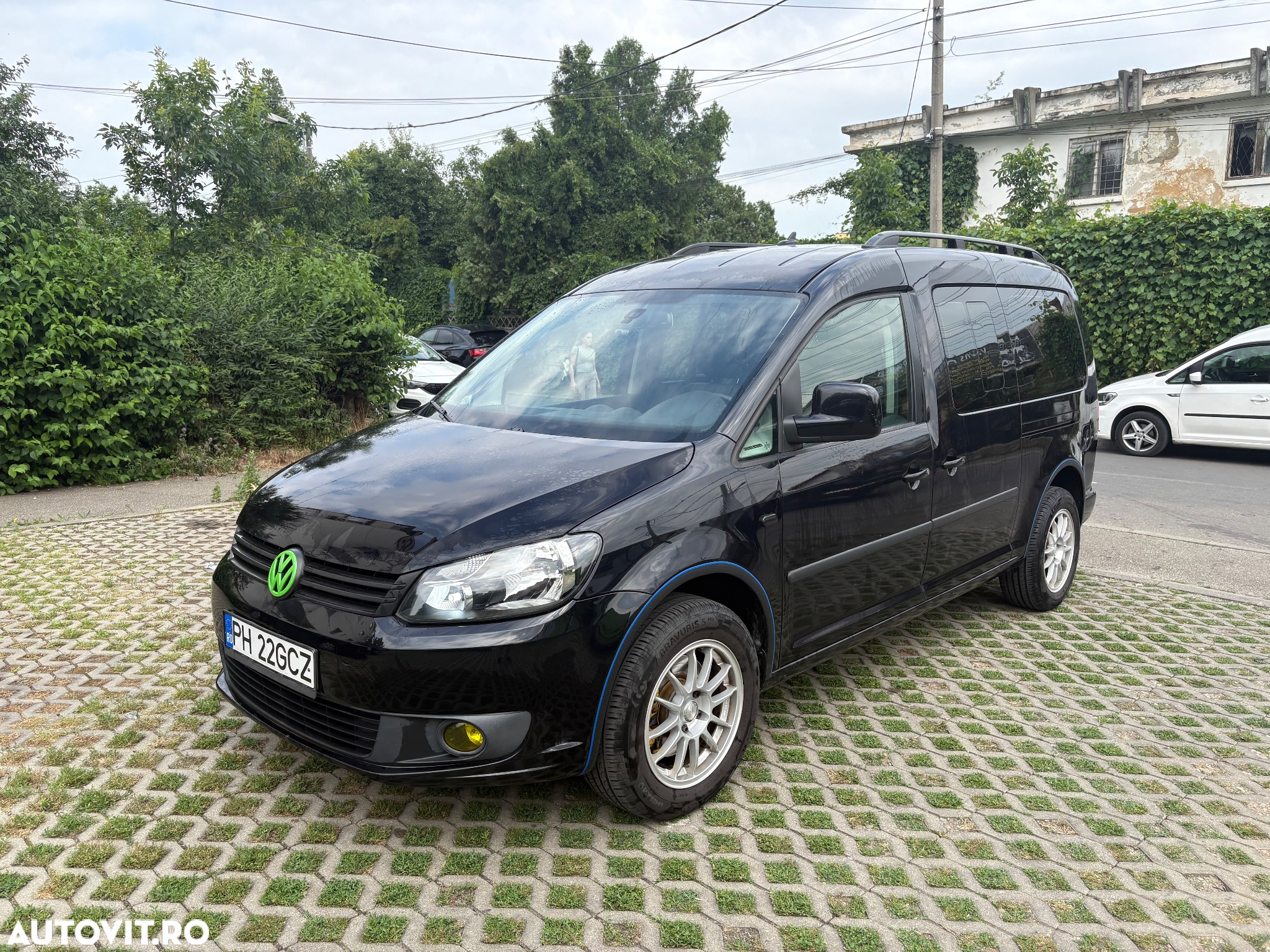 Volkswagen Caddy Maxi 1.6 TDI BlueMotion Comfortline - 2