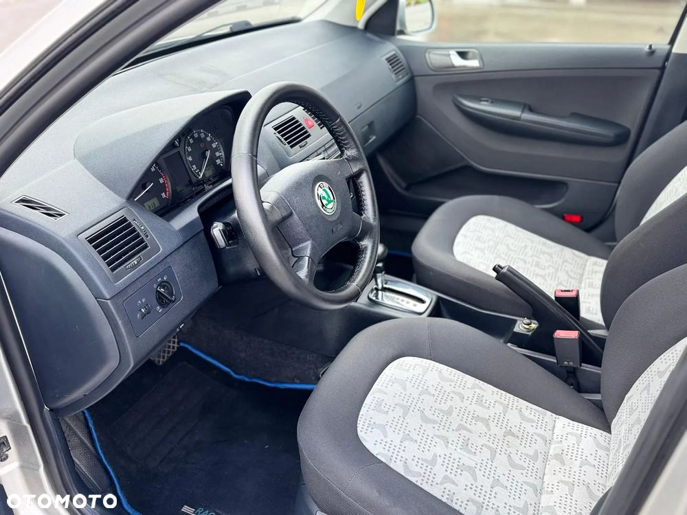 Skoda Fabia - 12
