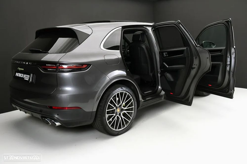 Porsche Cayenne E-Hybrid — fotografia 10