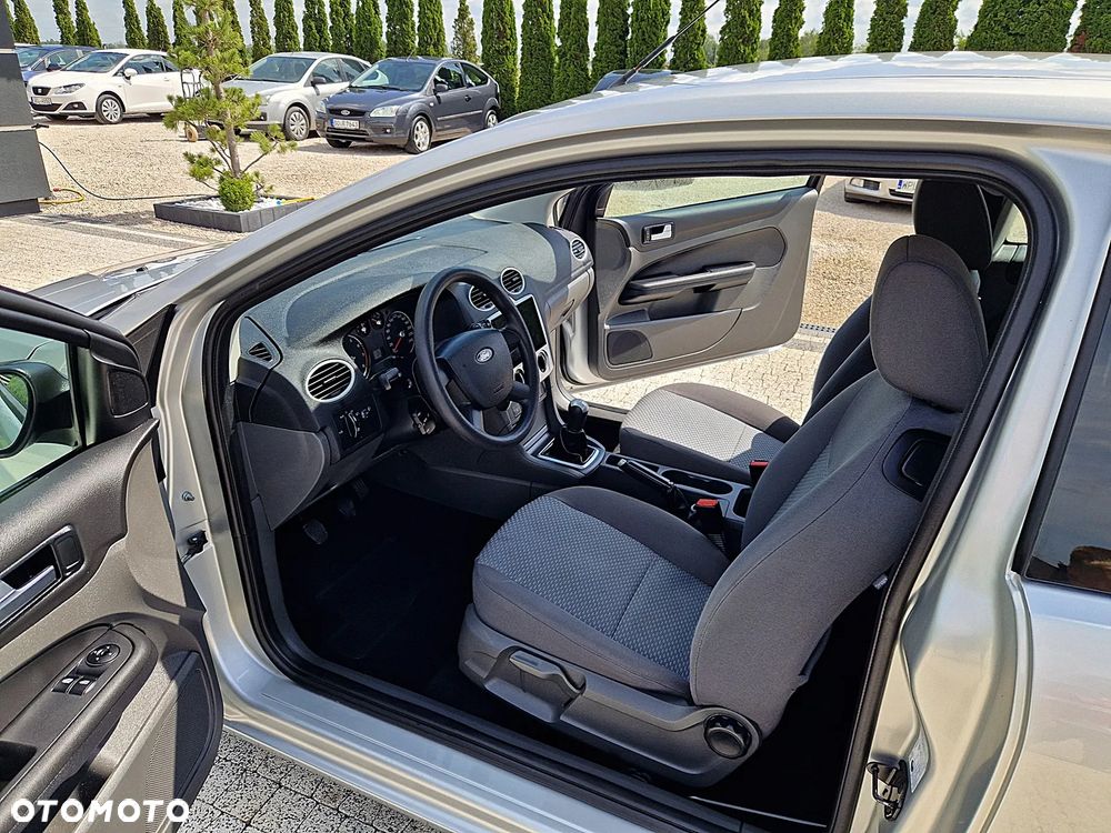Ford Focus 1.6 16V Ambiente - 7
