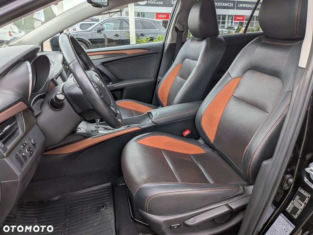 Toyota Avensis 2.0 Premium MS - 31