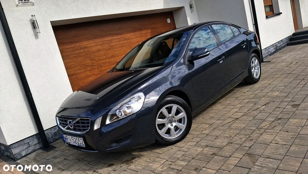 Volvo S60 - 1
