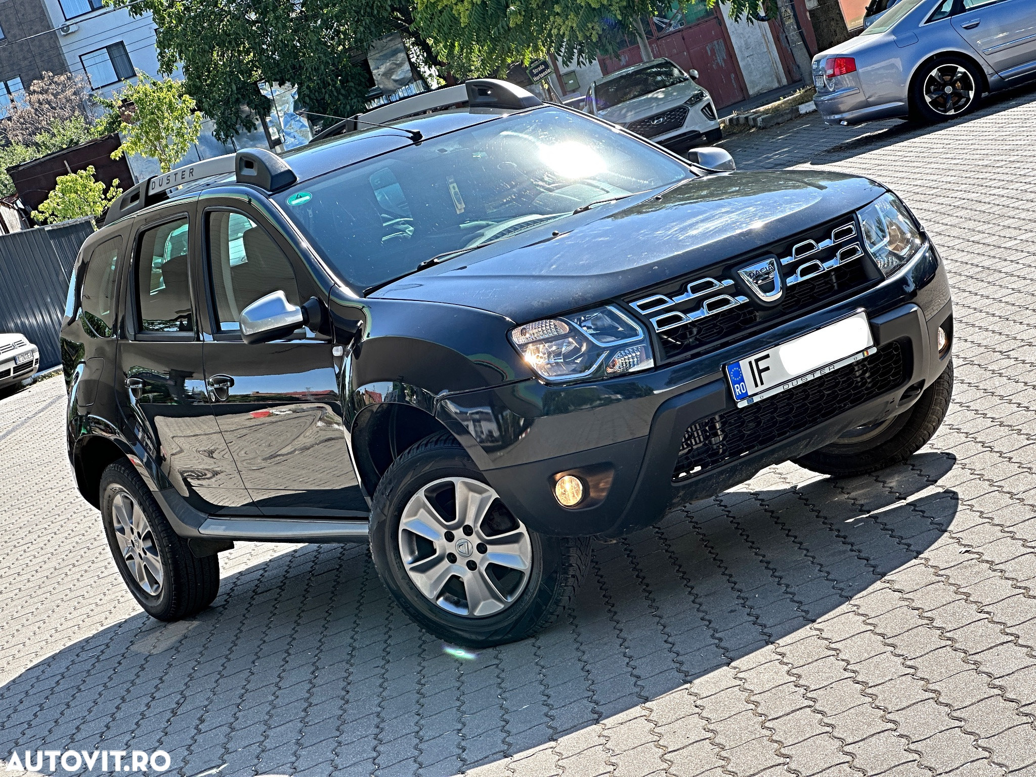 Dacia Duster 1.2 TCe 4x2 Laureate - 4