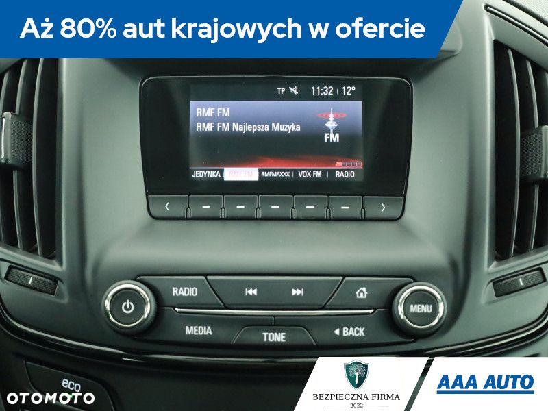 Opel Insignia - 10
