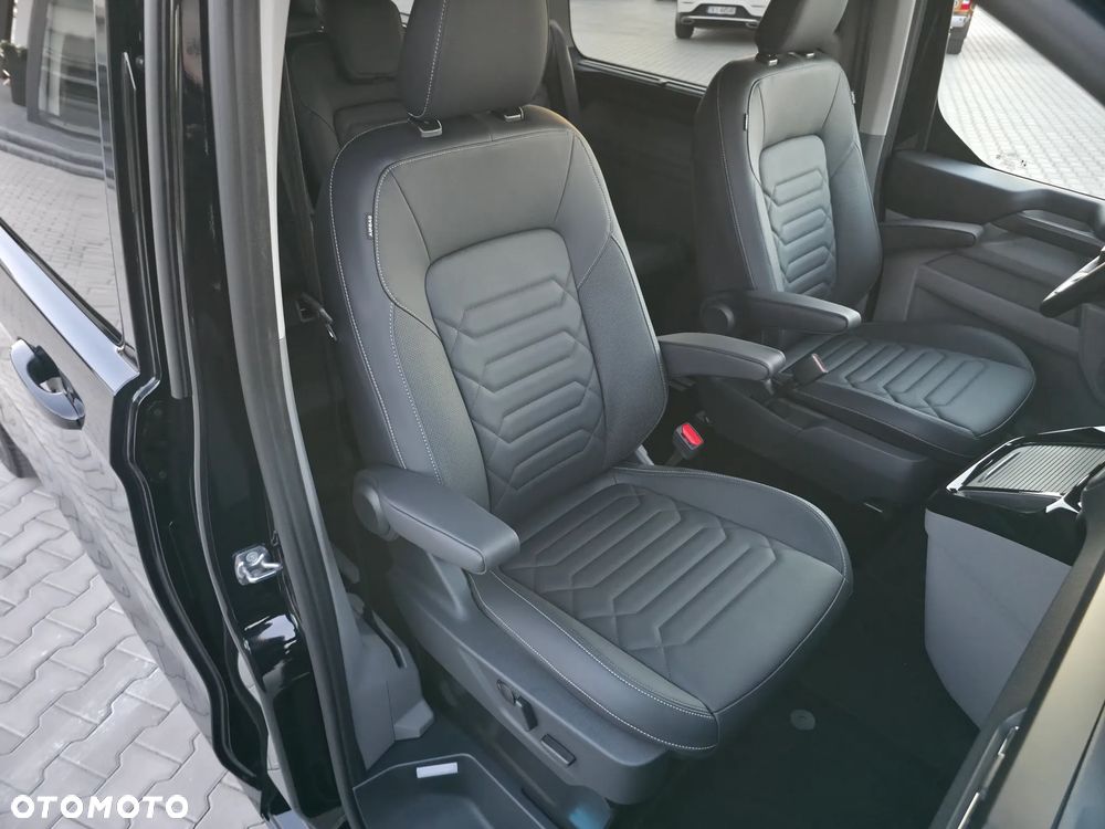Ford Tourneo Custom 2.0 EcoBlue 320 AWD L2 Titanium X - 32